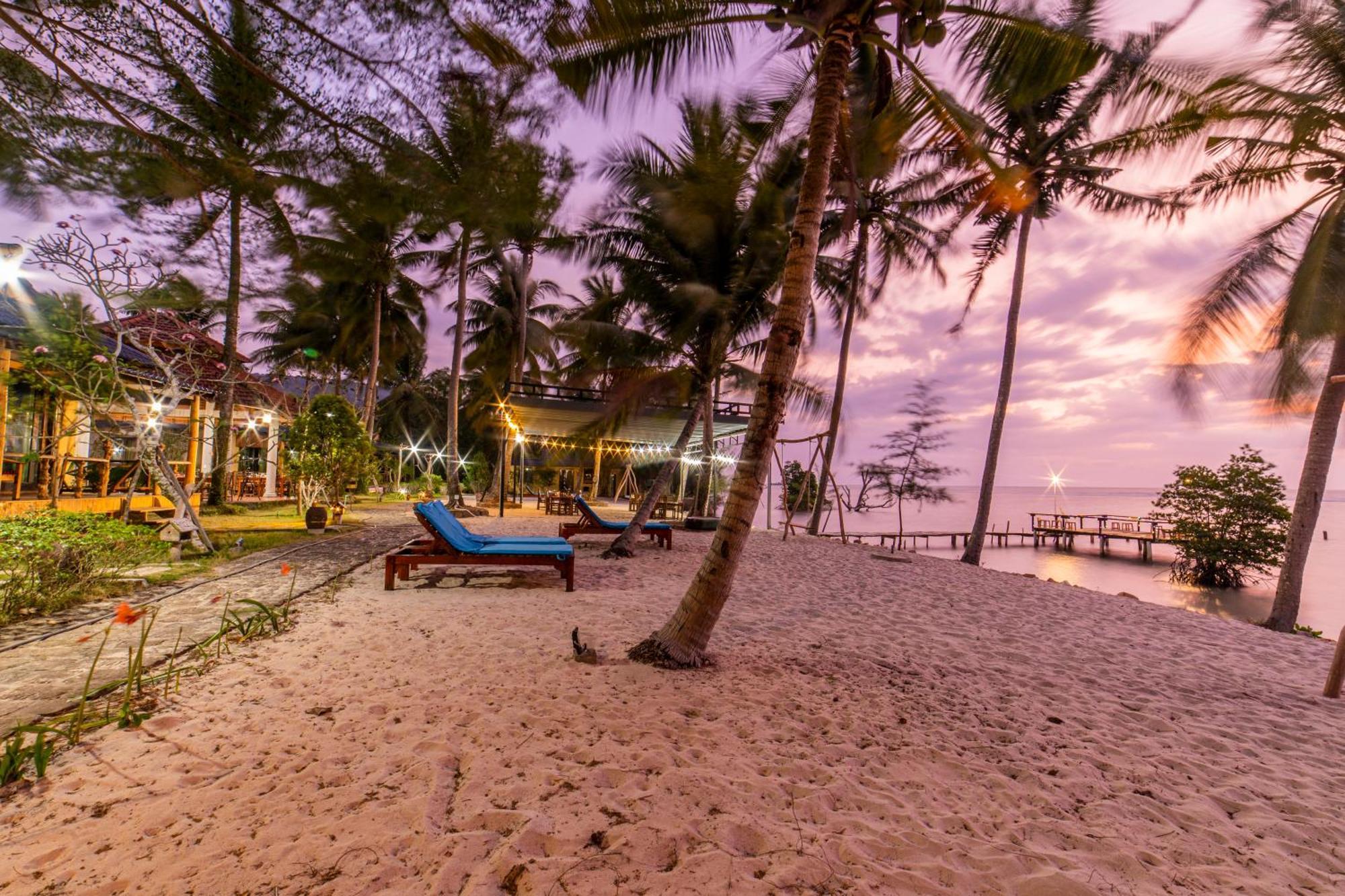 Dugong Resort Дуонг-Донг Экстерьер фото